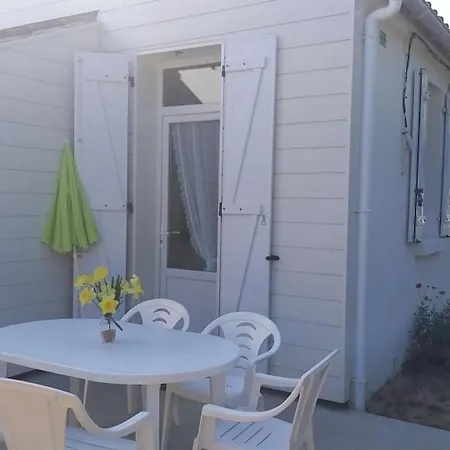 Charmante Maison Avec Jardin Pres Pour 4 Pers. - Fr-1-540-312